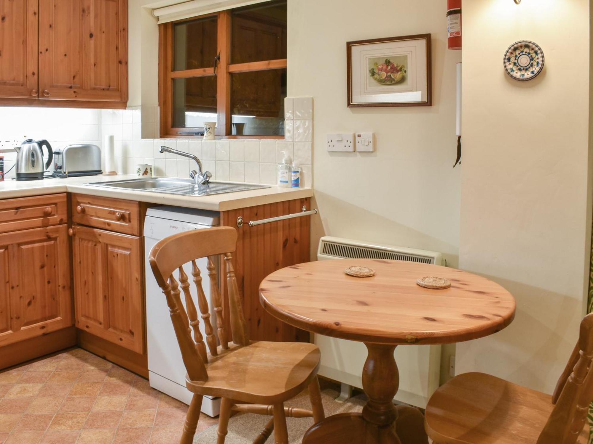 Honeysuckle Cottage North Mundham Екстериор снимка